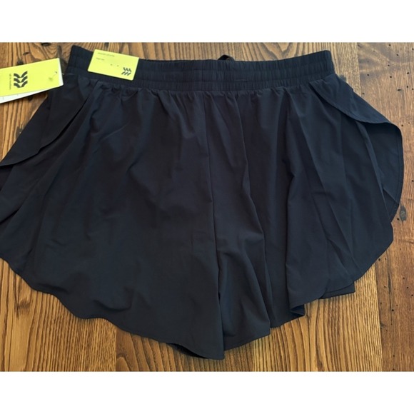 all in motion Pants - All In Motion Women's Active Light High-Rise Shorts 3" Inseam Medium NWT